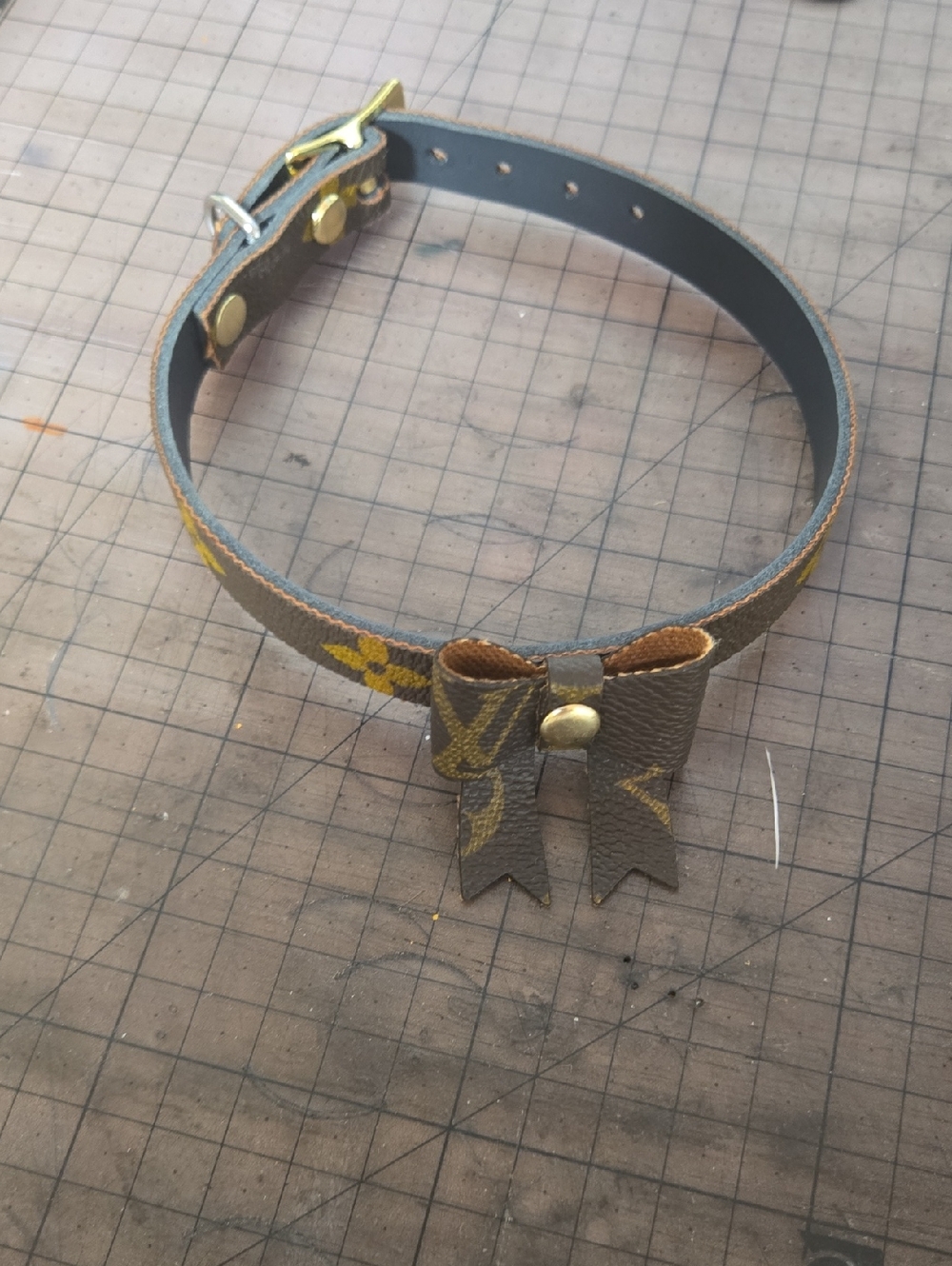 Brown Bow Accent Leather Collar with Gold Hardware